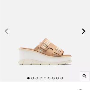 Sorel Joanie III Slide (Honest Beige & Chalk)